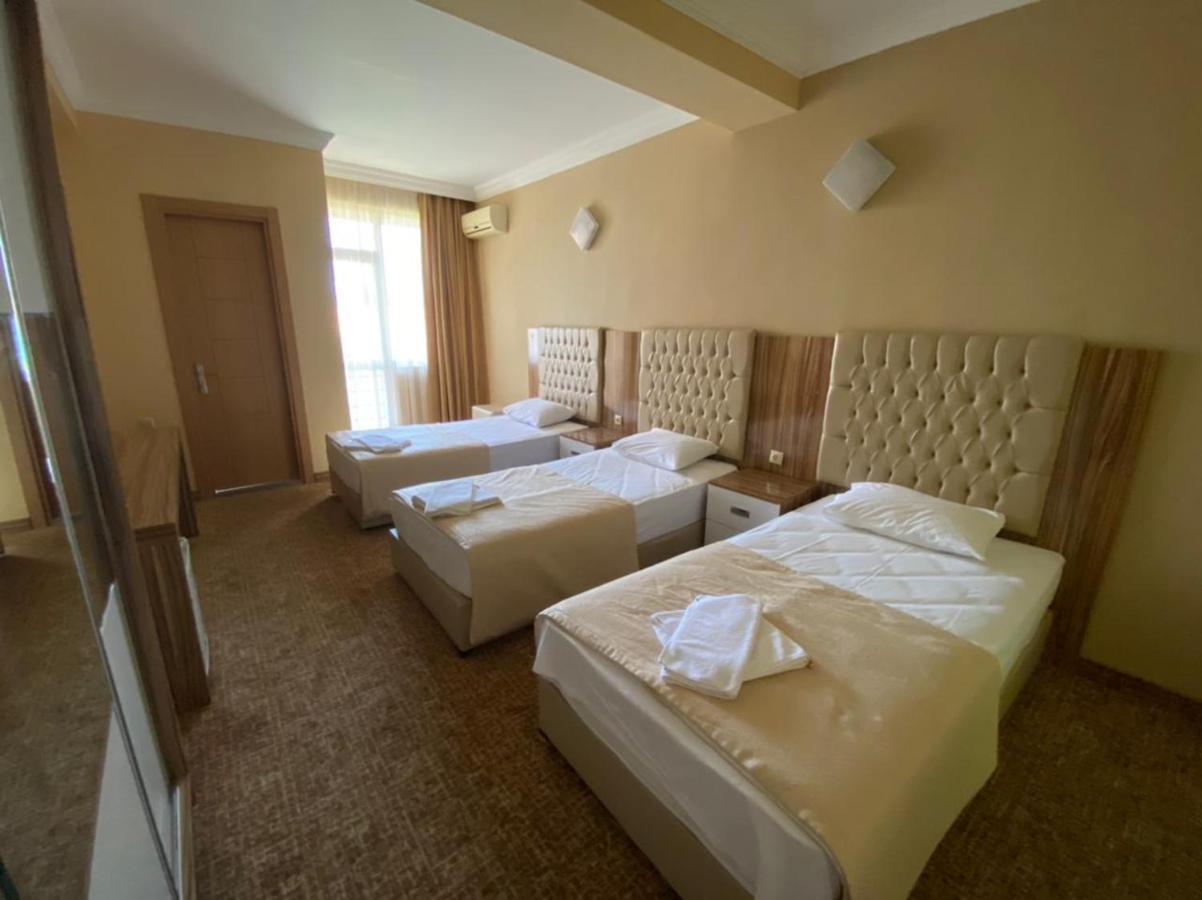 Hotel Genatsvale 巴统 外观 照片