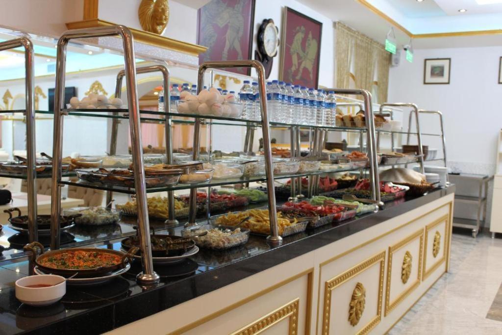 Hotel Genatsvale 巴统 外观 照片