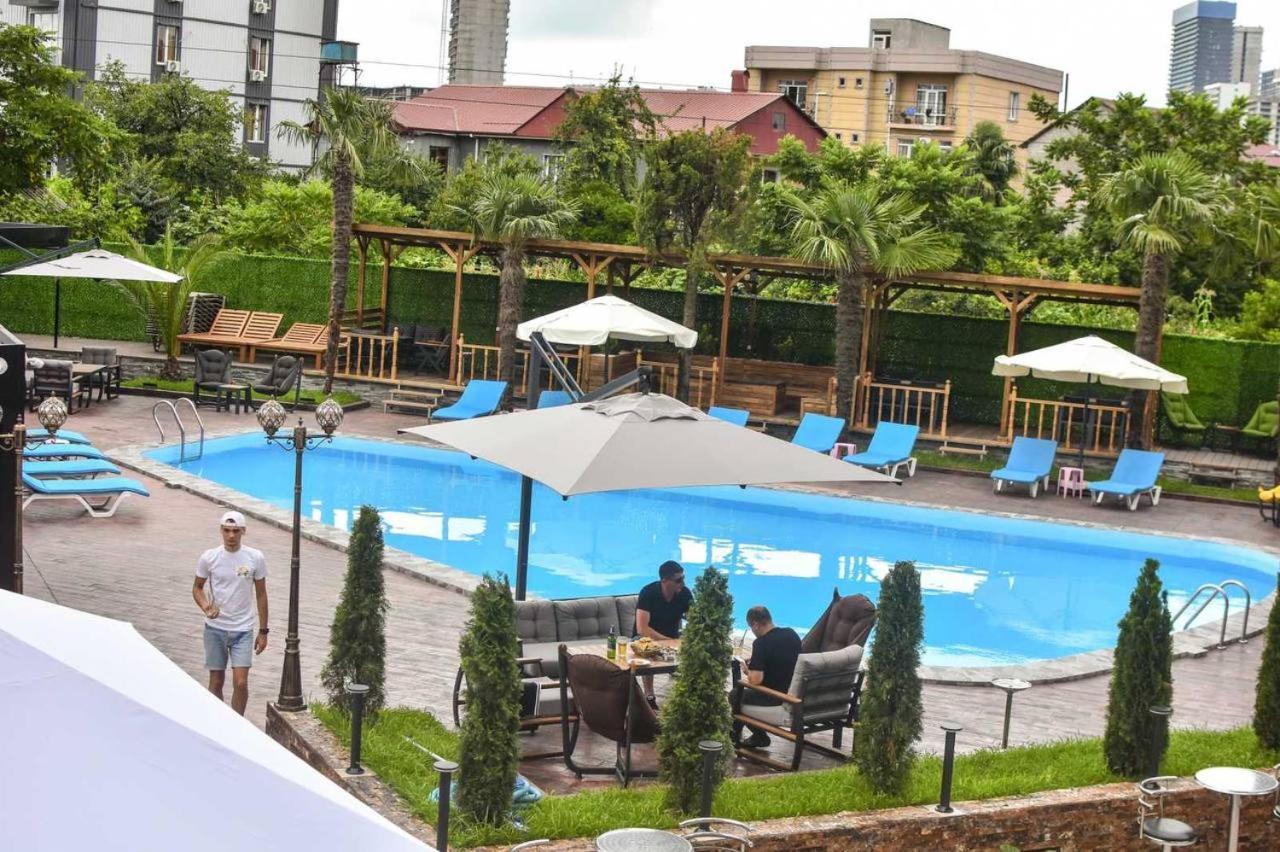 Hotel Genatsvale 巴统 外观 照片