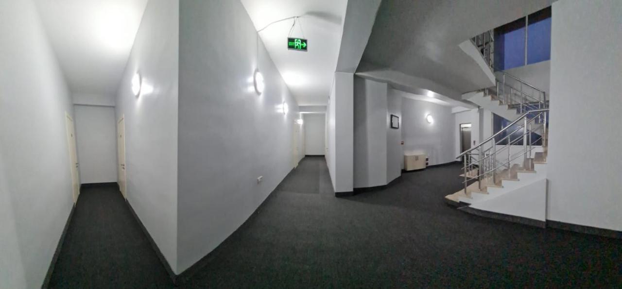 Hotel Genatsvale 巴统 外观 照片